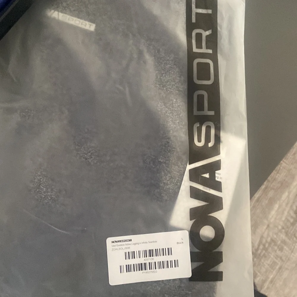 NWT FashionNova Sport Seamless Leggings - Picture 2 of 3